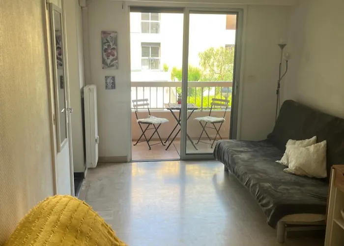 In A Private With Pool * Nice
